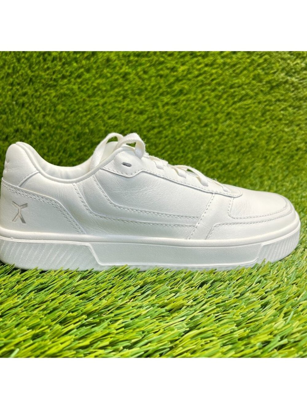 Flux Footwear Adapt Leather Trainer White Womens Size 8 Athletic Shoes Sneakers